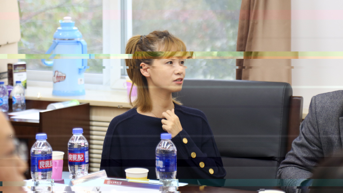 青年教師代表.jpg